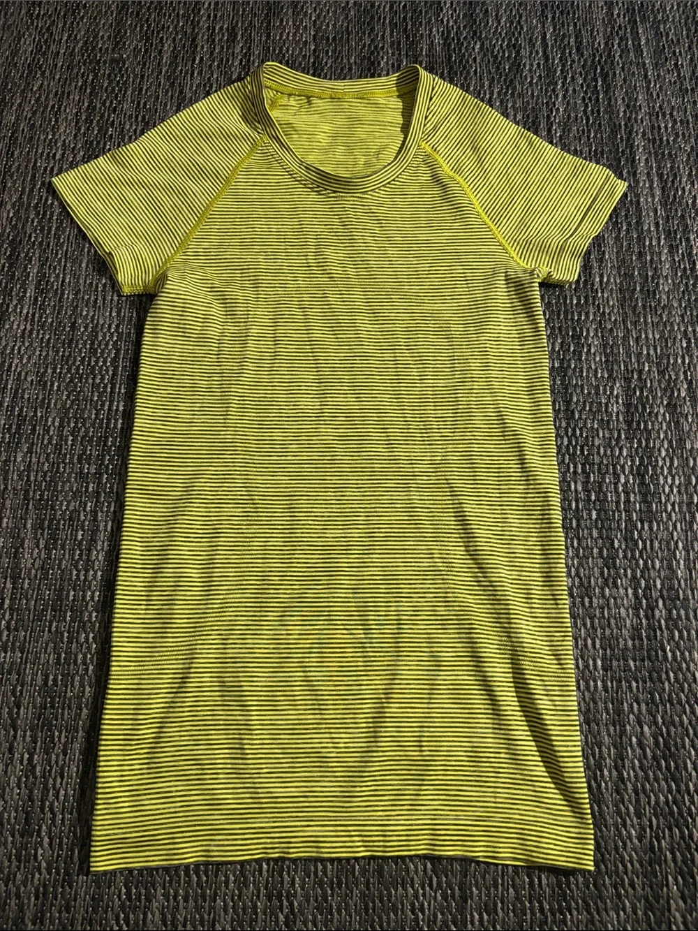 Lululemon Swiftly Tech Short Sleeve Shirt Wee Are From Space Sonic Yellow Size 4